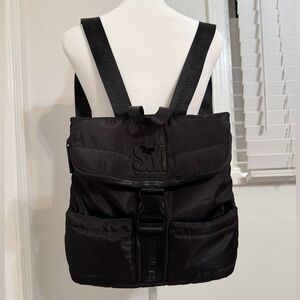 Steve Madden BMorgan Dragon Backpack- Multi/Cream Steve Madden | Bags | Steve Madden Bmorgan Dragon Backpack  main image 2